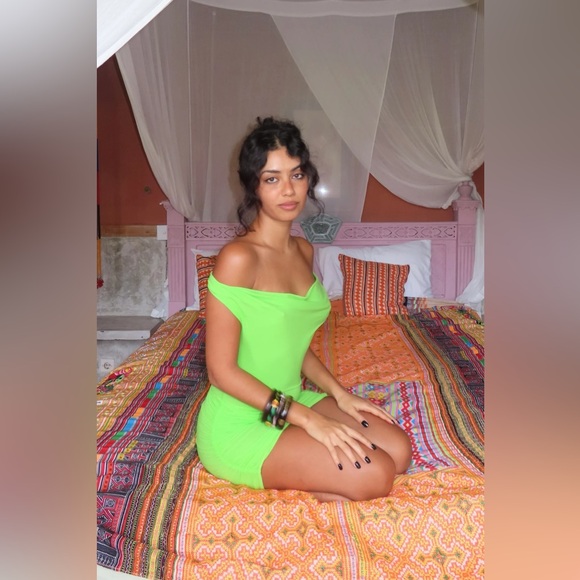 Indah Dresses & Skirts - Indah Benito dress in lime 🍋🟩